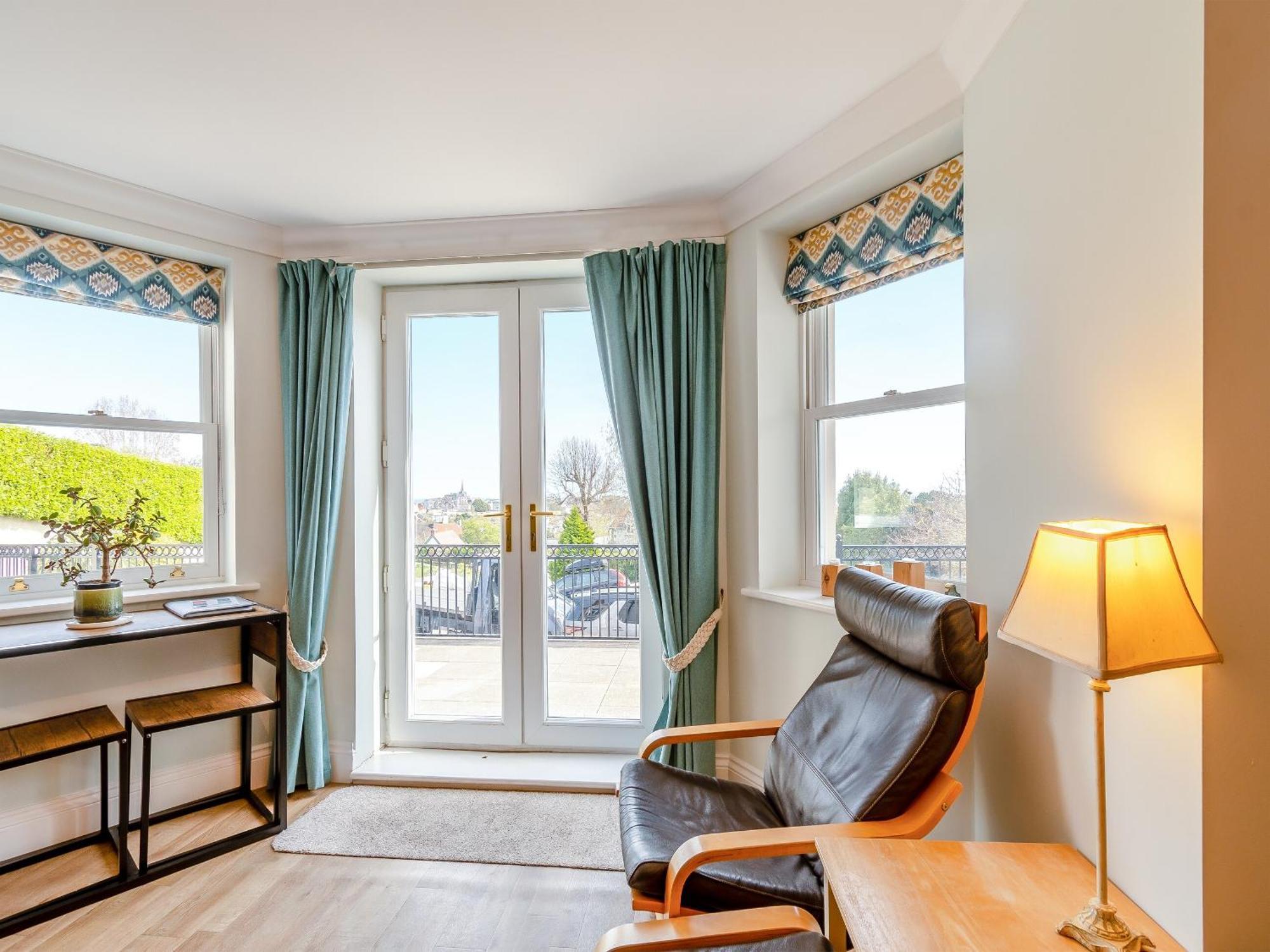 Bryn Y Mor Apartment Tenby Esterno foto